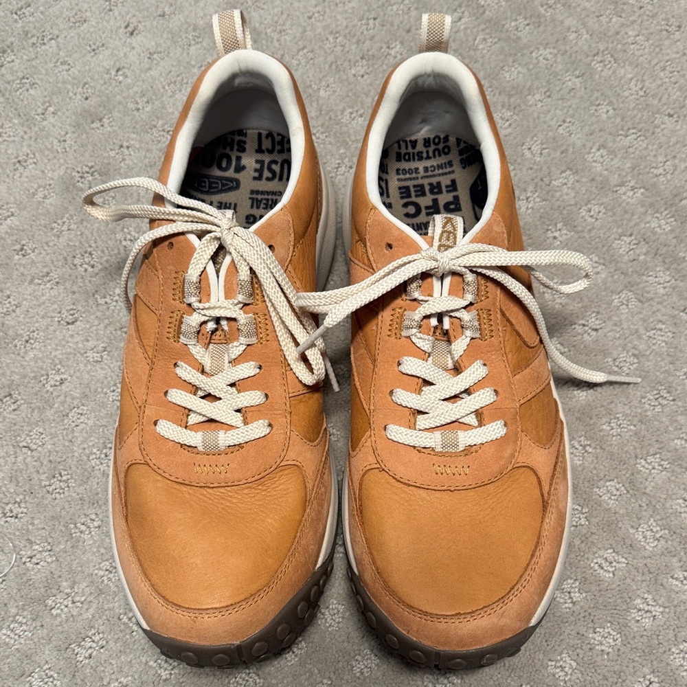 New Keen sneakers size 10.5